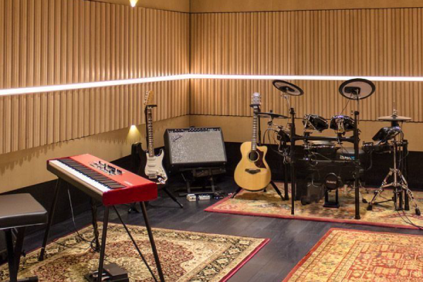 Studio Musik Profesional